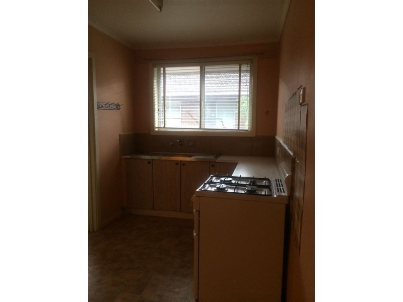 2/25 Oakes Avenue, Clayton South VIC 3169