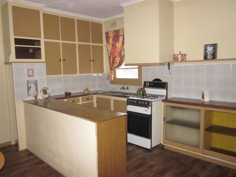 98 Paperbark Street, Doveton VIC 3177