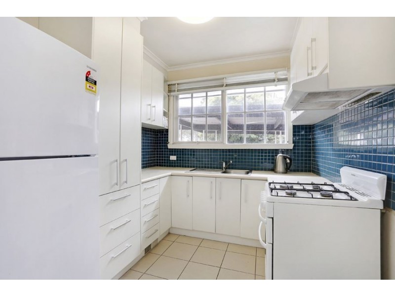 4/4 Waverley Road, Chadstone VIC 3148