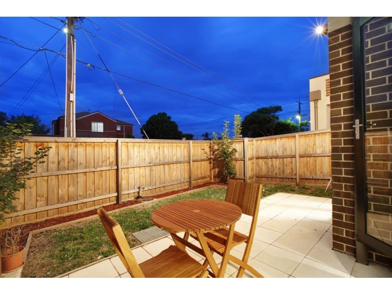 1 Frank Avenue, Clayton South VIC 3169