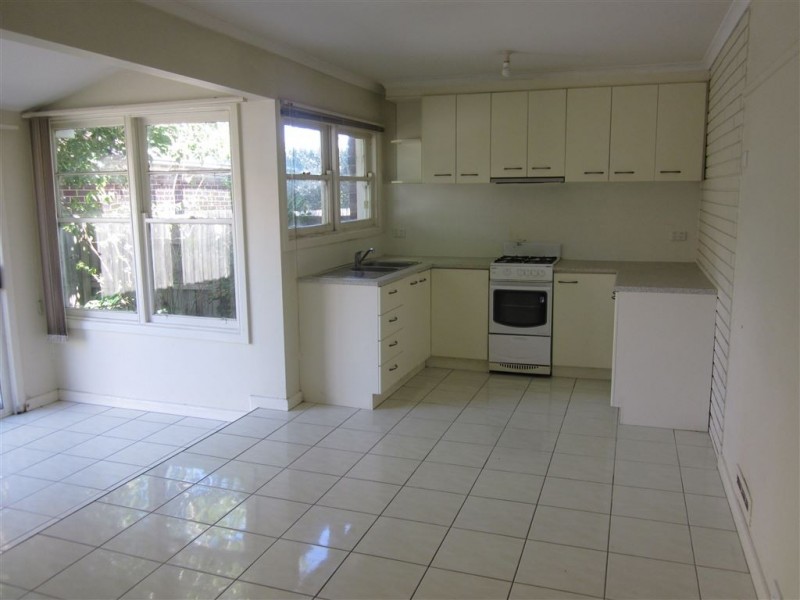 2/4 Evelyn Street, Clayton VIC 3168