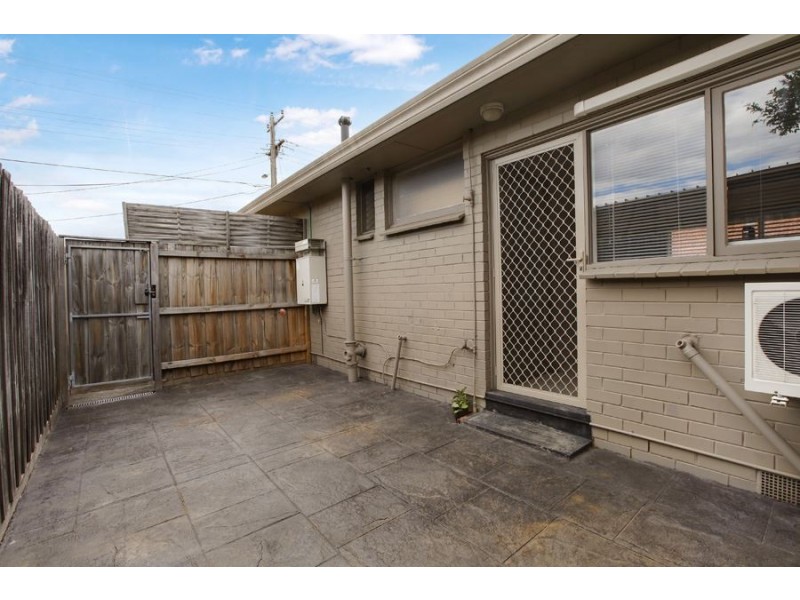 1/18 Wordsworth Avenue, Clayton South VIC 3169