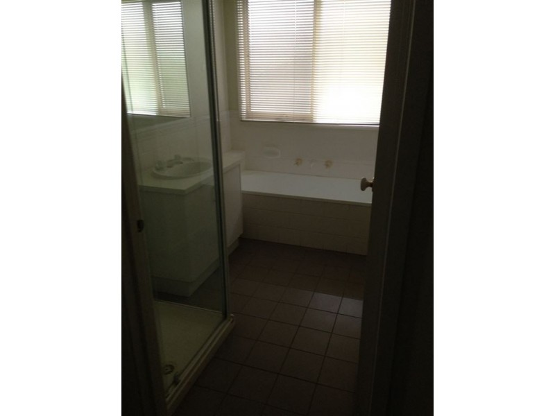 26 Sharpe Court, Berwick VIC 3806