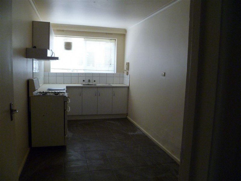 4/10 Kelvin Grove, Springvale VIC 3171