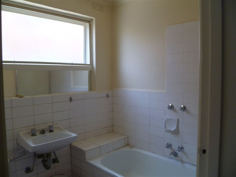 4/10 Kelvin Grove, Springvale VIC 3171