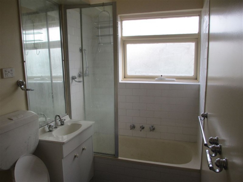 1/18 Stockdale Avenue, Clayton VIC 3168