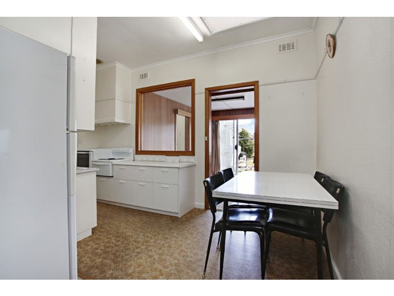 25 Mallawa Street, Clayton South VIC 3169