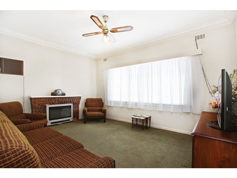 25 Mallawa Street, Clayton South VIC 3169