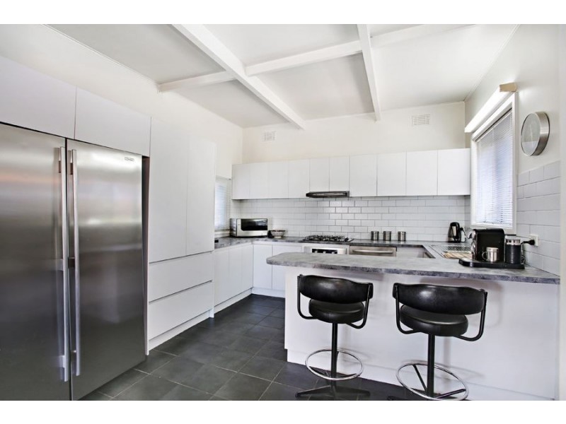 33 Hourigan Avenue, Clayton VIC 3168