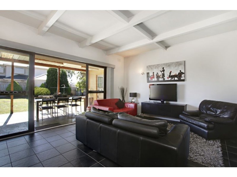 33 Hourigan Avenue, Clayton VIC 3168