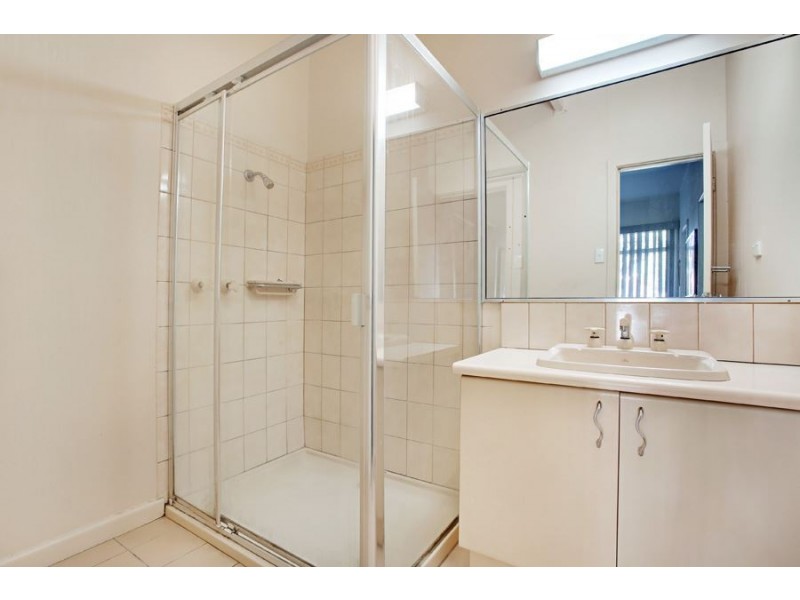 33 Hourigan Avenue, Clayton VIC 3168