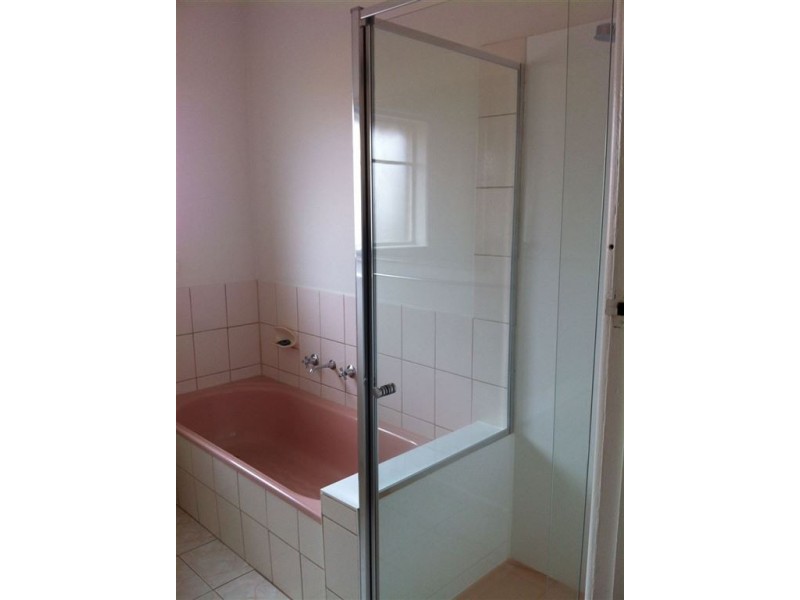 1/140 Moriah Street, Clayton VIC 3168