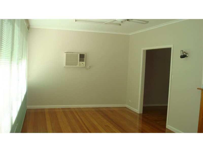 17 Hillside Road, Mount Waverley VIC 3149