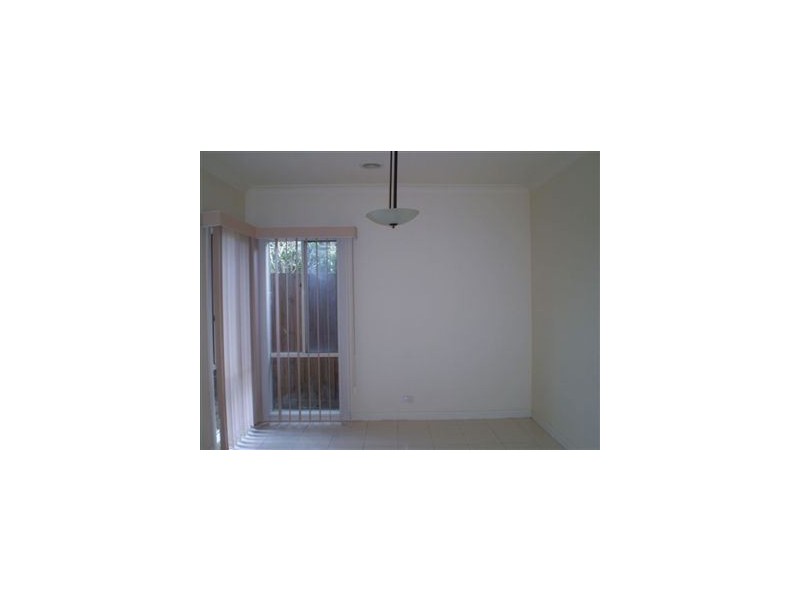 4 John Fisher Drive, Berwick VIC 3806