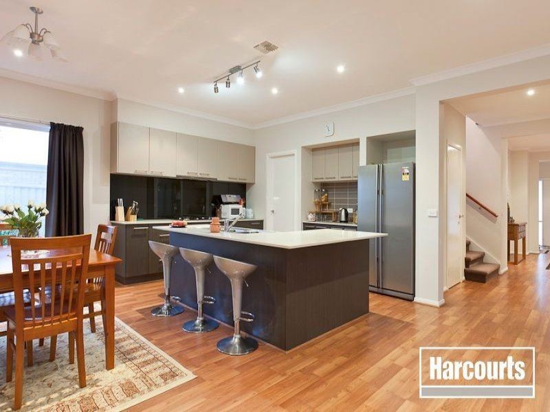 42 Clearwater Drive, Pakenham VIC 3810