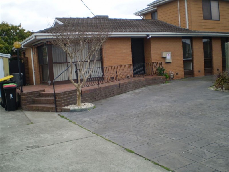 1/17 Barringun Crescent, Clayton South VIC 3169