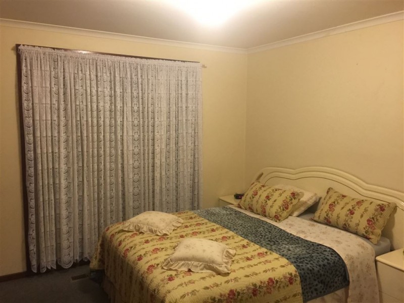 2/15 Railway Parade, Seaford VIC 3198