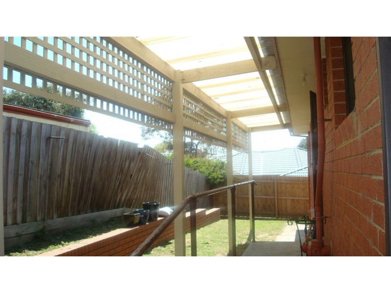 2/15 Railway Parade, Seaford VIC 3198