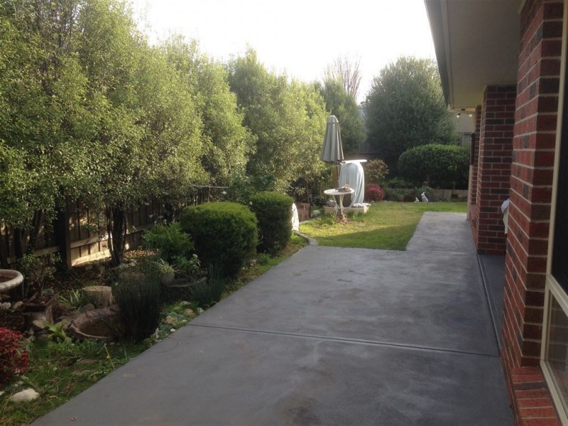 16 Montpelier Drive, Berwick VIC 3806