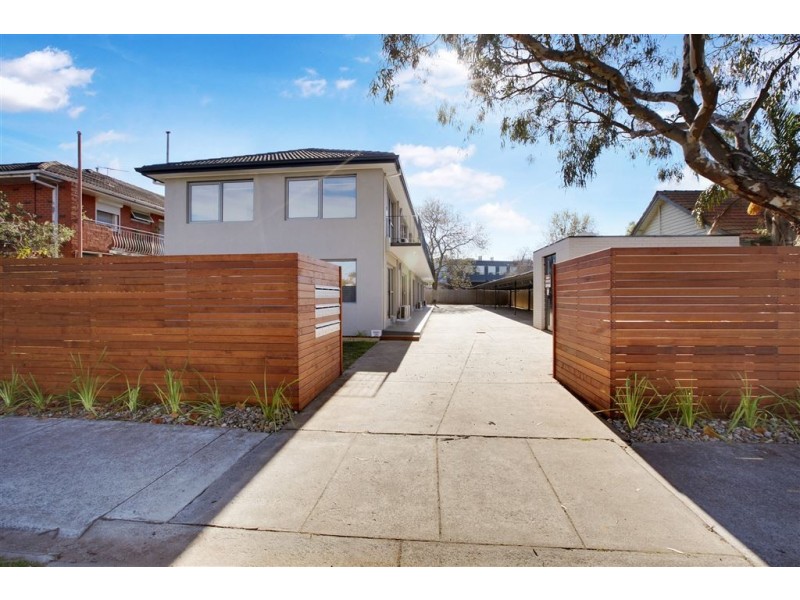 8/17 Rosstown Road, Carnegie VIC 3163