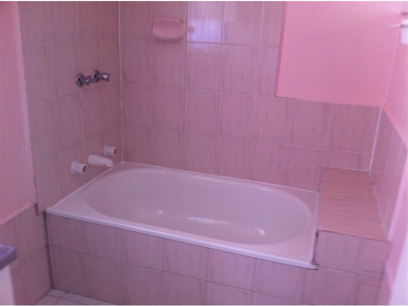 1/2 Moore Avenue, Clayton South VIC 3169