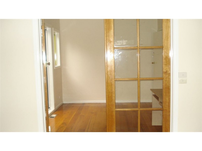 7 Cambro Road, Clayton VIC 3168