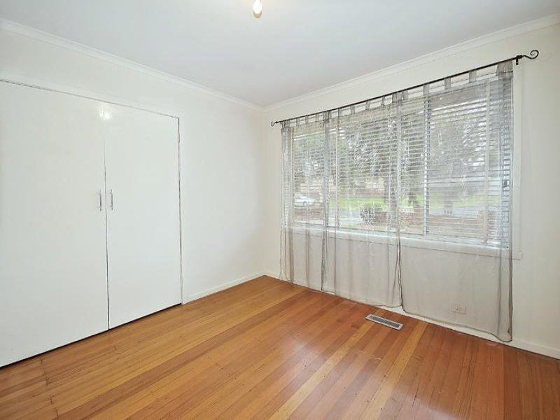 32 Monash Crescent, Clayton South VIC 3169