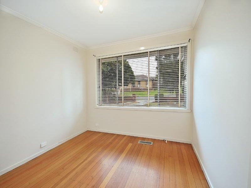 32 Monash Crescent, Clayton South VIC 3169