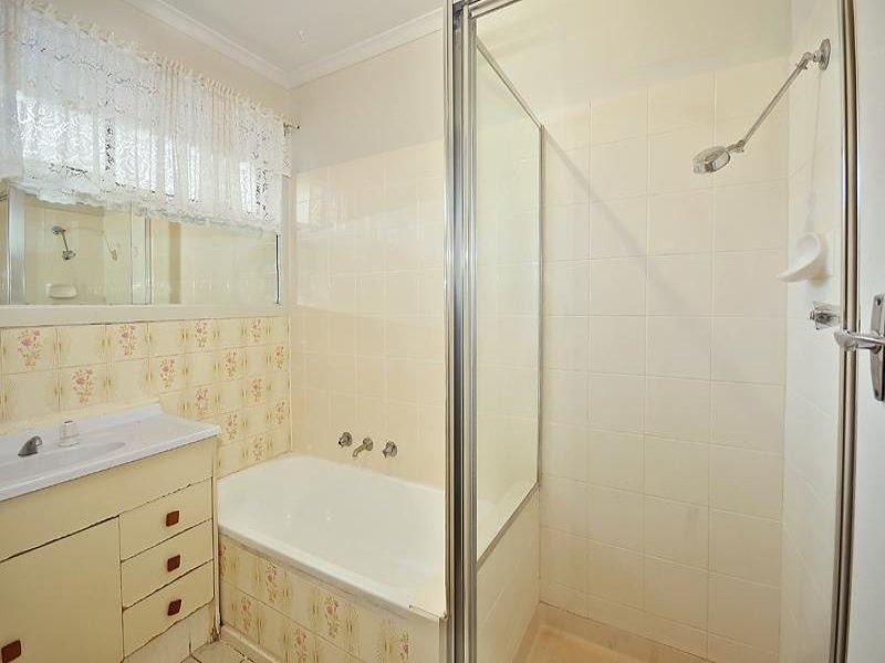 32 Monash Crescent, Clayton South VIC 3169