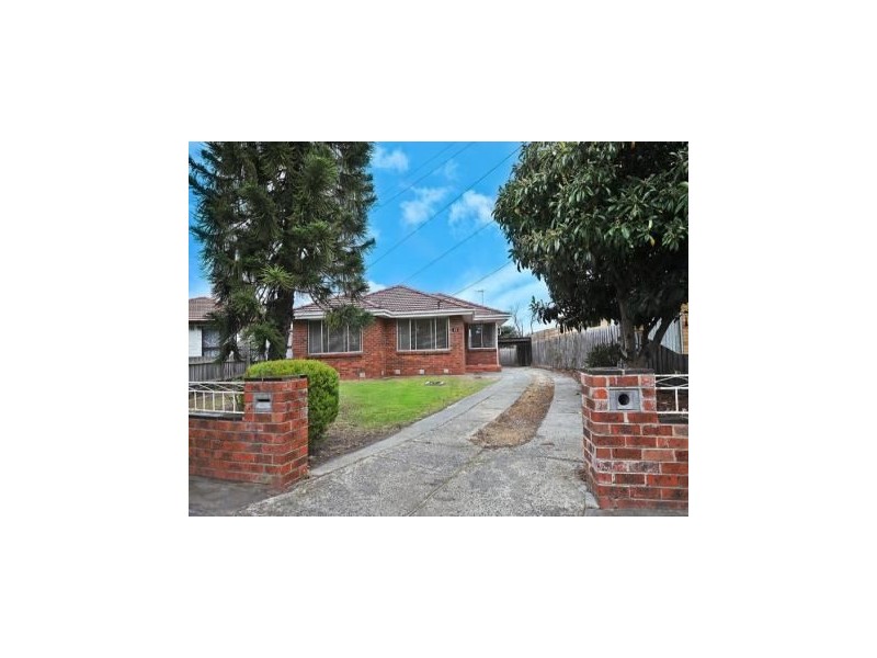 32 Monash Crescent, Clayton South VIC 3169