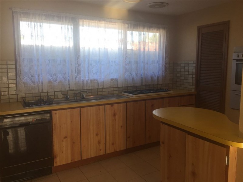 2 Bushland Avenue, Clarinda VIC 3169