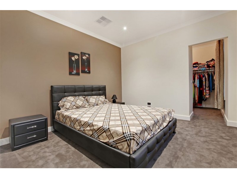 1 Frank Avenue, Clayton South VIC 3169