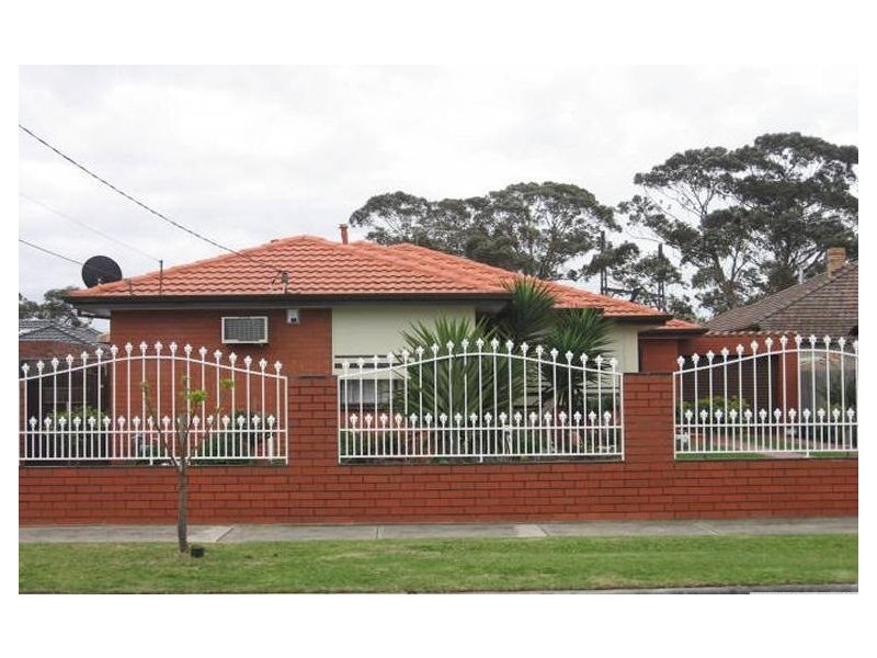 39 Robinson Street, Clayton VIC 3168