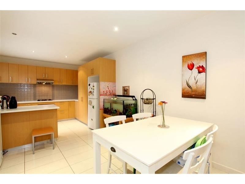 2/15 Alice Street, Clayton VIC 3168