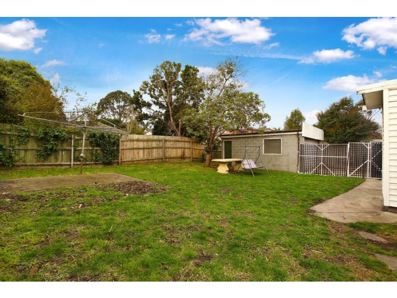 17 Hillside Road, Mount Waverley VIC 3149