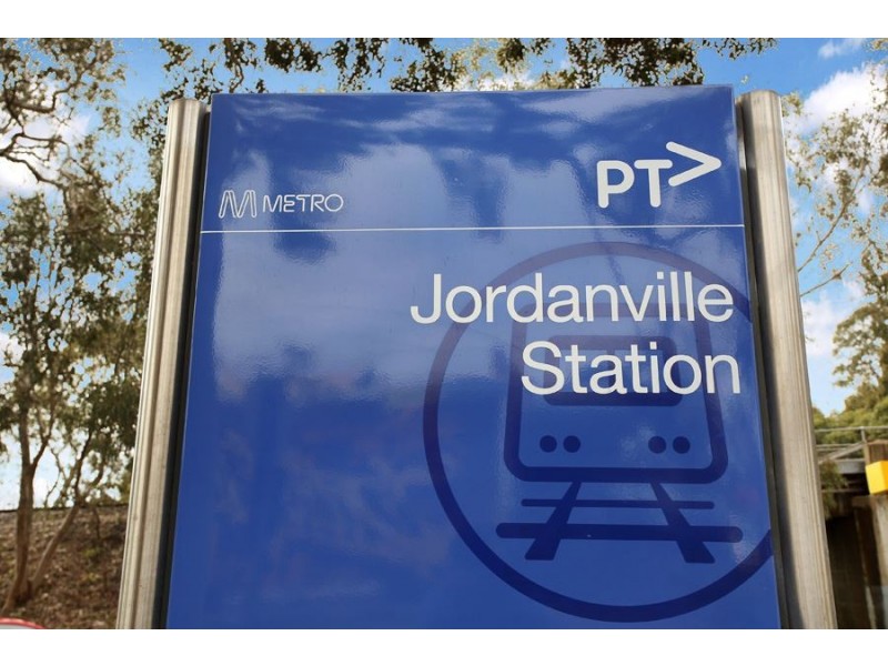 17 Hillside Road, Mount Waverley VIC 3149