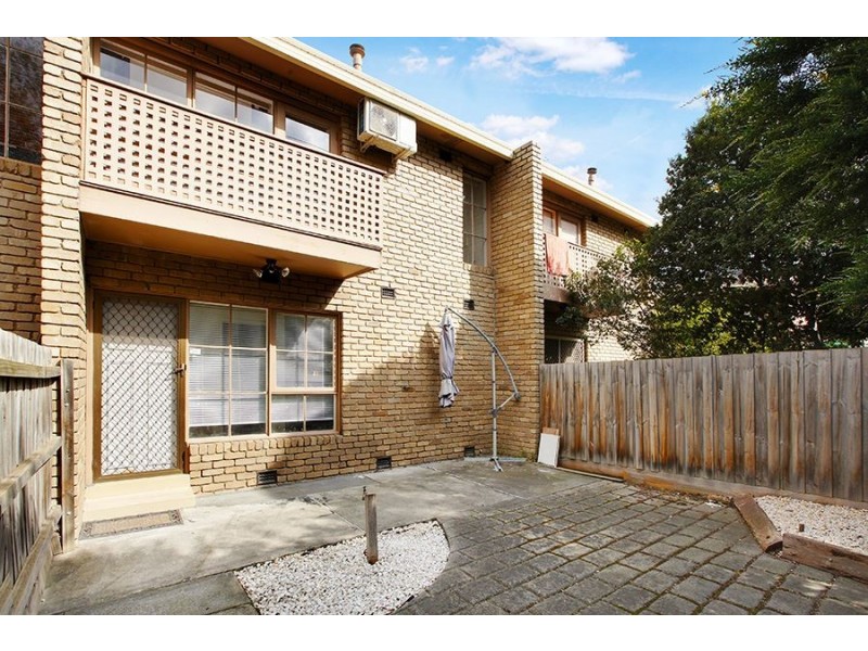 2/70 Wellington Road, Clayton VIC 3168
