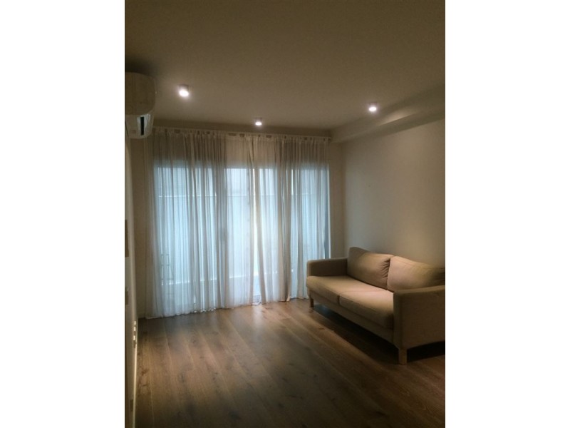 102/5-7 Dixon Street, Clayton VIC 3168