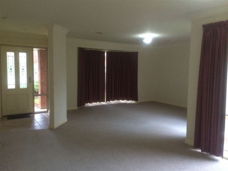 58 Highfielde Avenue, Berwick VIC 3806