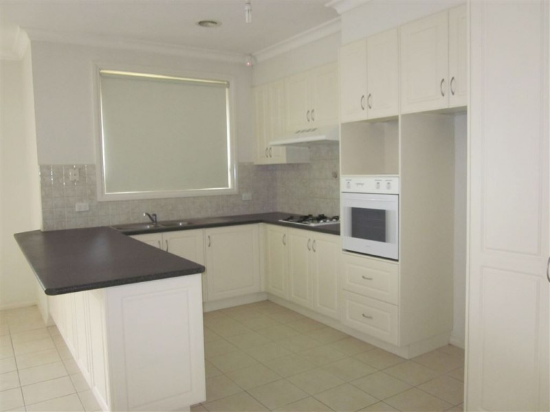 1/9 Madeleine Road, Clayton VIC 3168