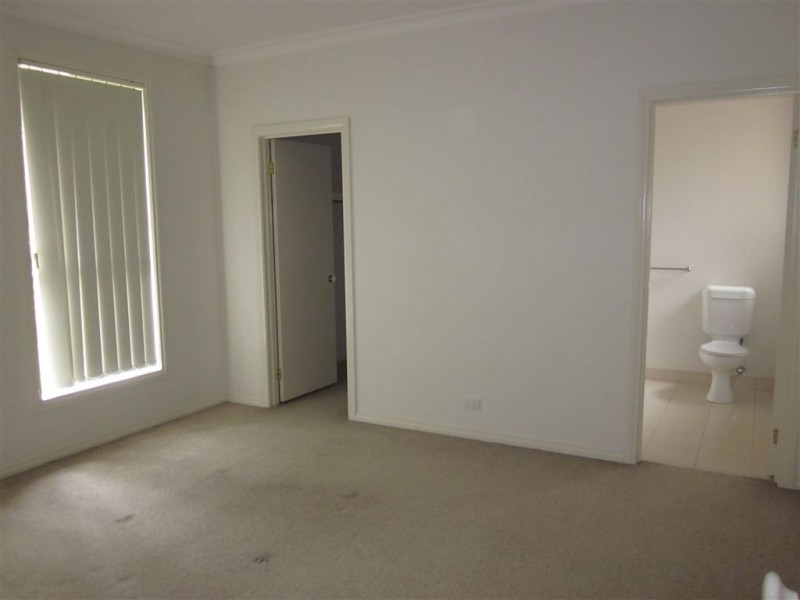 1/9 Madeleine Road, Clayton VIC 3168