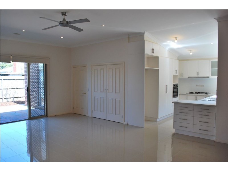 4a Jordan Street, Clayton South VIC 3169