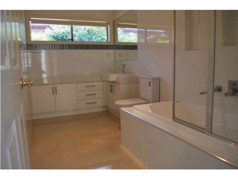 4a Jordan Street, Clayton South VIC 3169