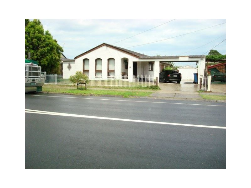 106 Kingsclere Avenue, Keysborough VIC 3173