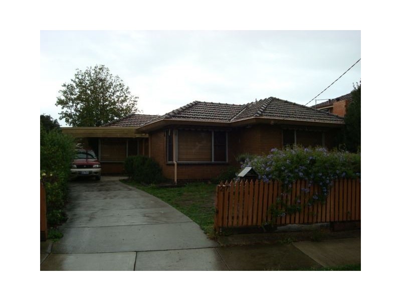 27 Sevenoaks Road, Burwood East VIC 3151