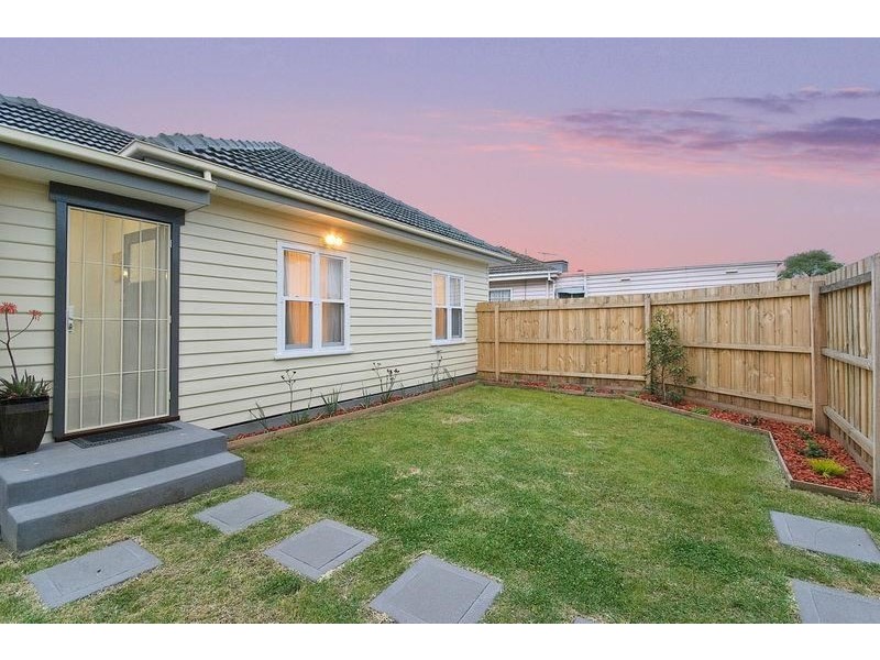 1/9 Third Street, Clayton VIC 3168