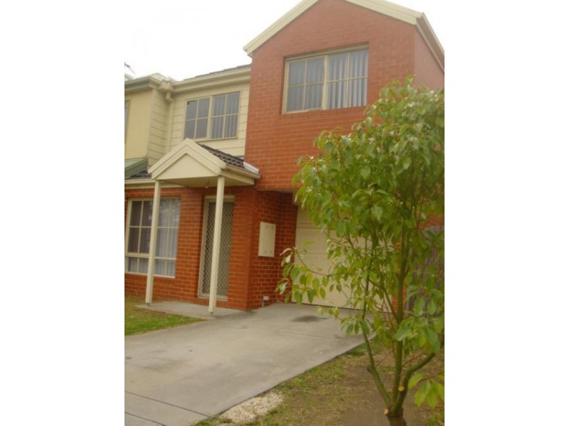 7 Crown Close, Oakleigh East VIC 3166