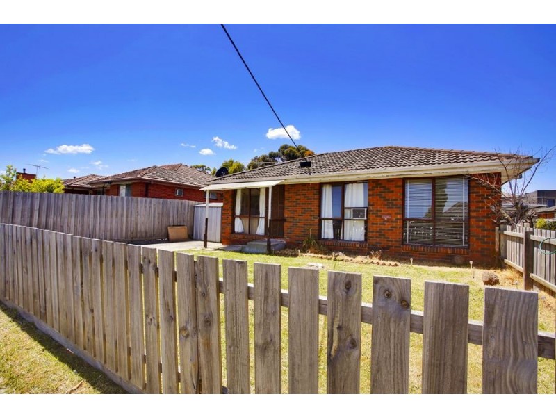 1/2 Moore Avenue, Clayton South VIC 3169