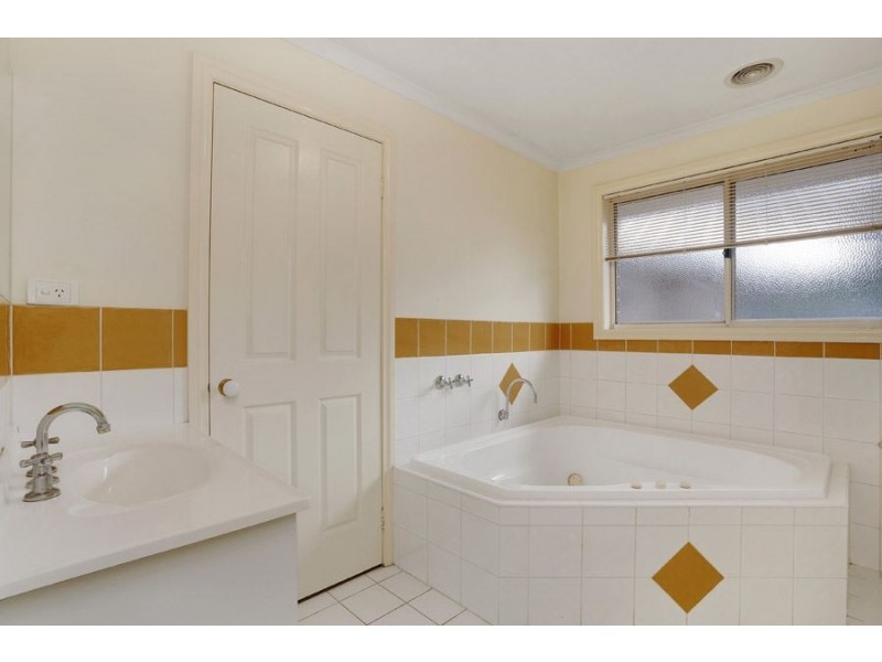 2/7 Lantana Street, Clayton VIC 3168