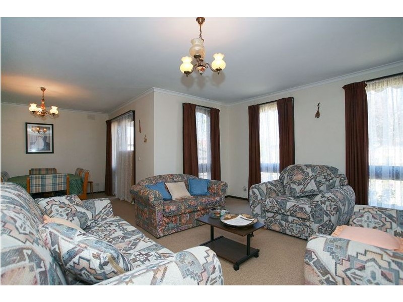 12 Rosella Avenue, Clarinda VIC 3169